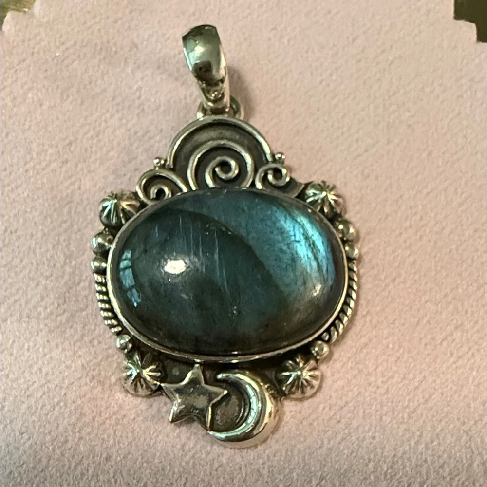 Labradorite sterling silver pendant - Picture 1 of 3